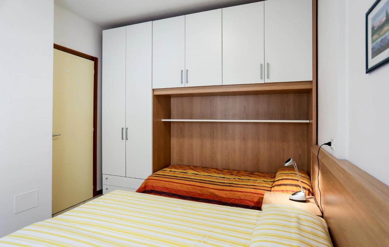 Ca' Mira Apartments Каорле Екстериор снимка