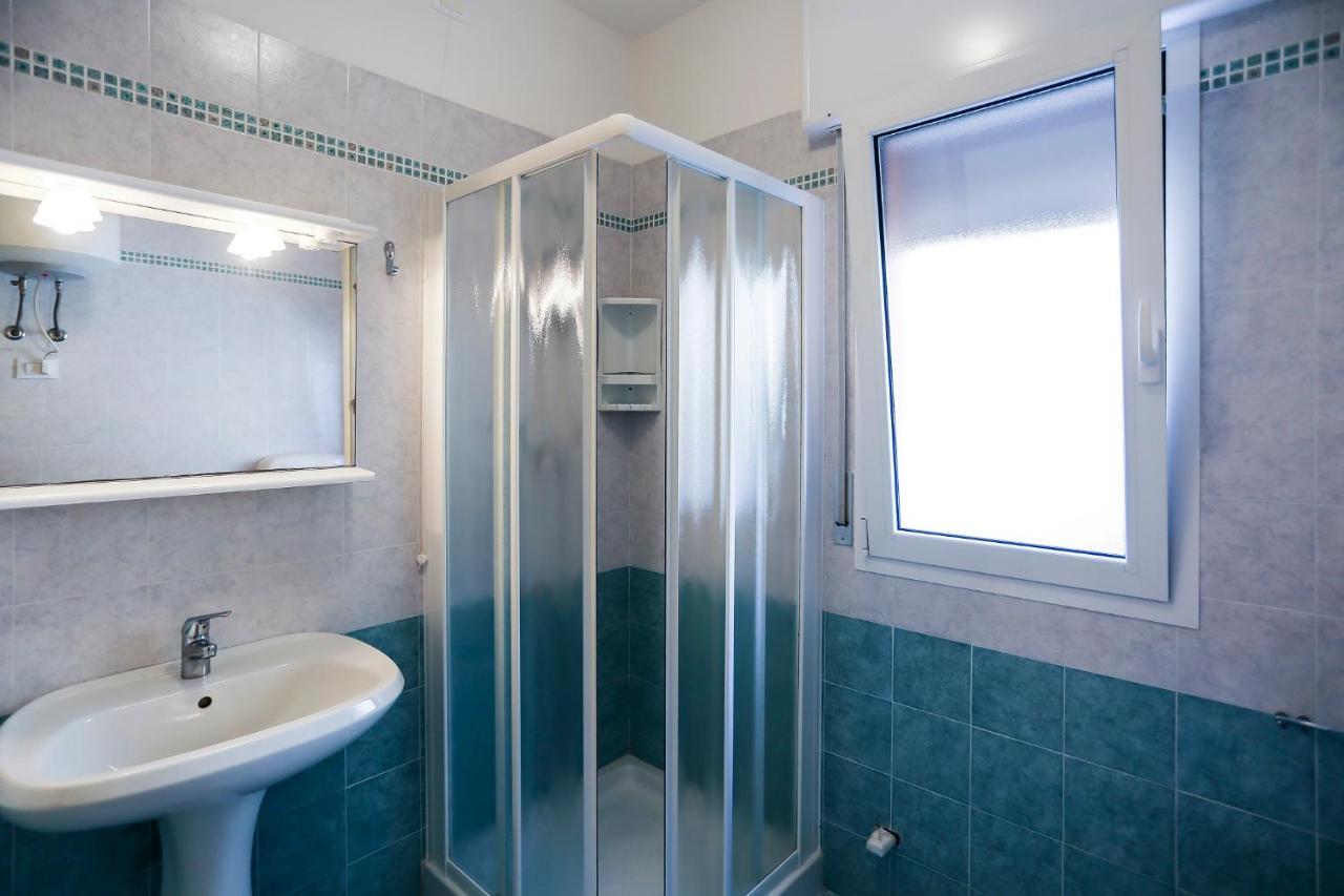 Ca' Mira Apartments Каорле Екстериор снимка